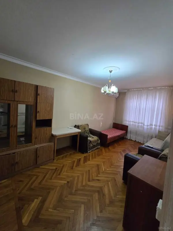 Kirayə verilir 3 otaqlı mənzil 120 m²