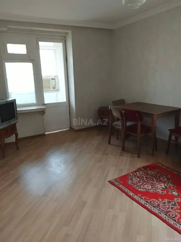 Satılır 1 otaqlı mənzil 38 m²
