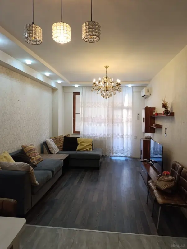 Kirayə verilir 2 otaqlı mənzil 55 m²