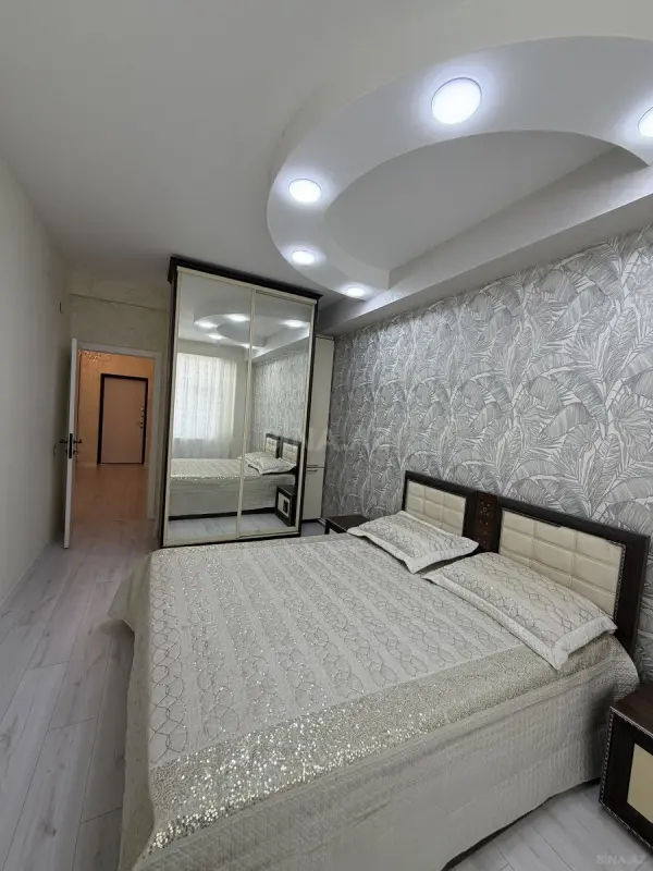 Satılır 2 otaqlı mənzil 68 m²