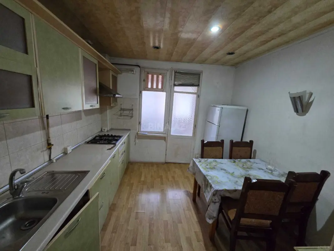 Kirayə verilir 3 otaqlı mənzil 79 m²
