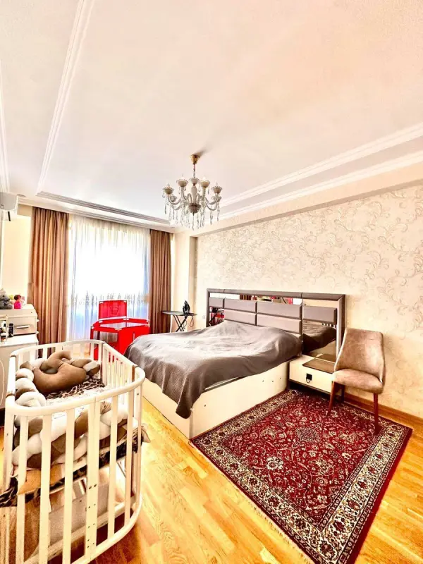 Satılır 2 otaqlı mənzil 75 m²