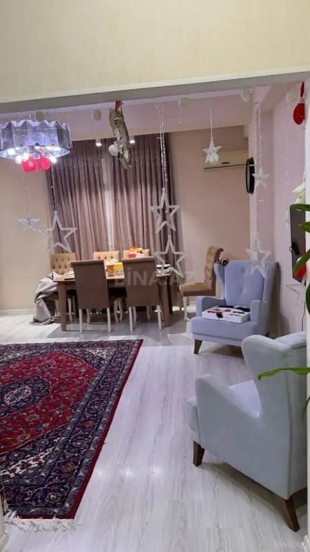Satılır 2 otaqlı mənzil 90 m²