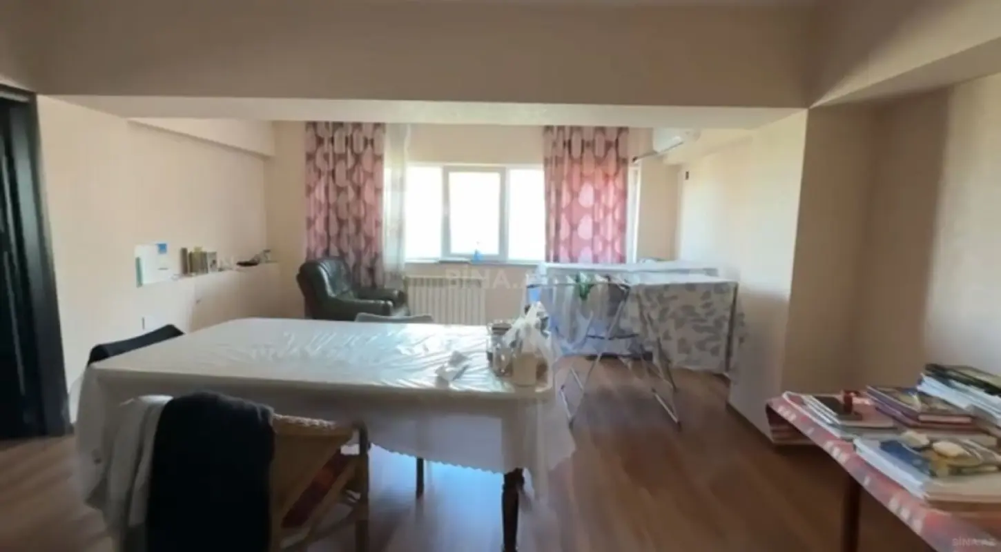 Satılır 3 otaqlı mənzil 90 m²