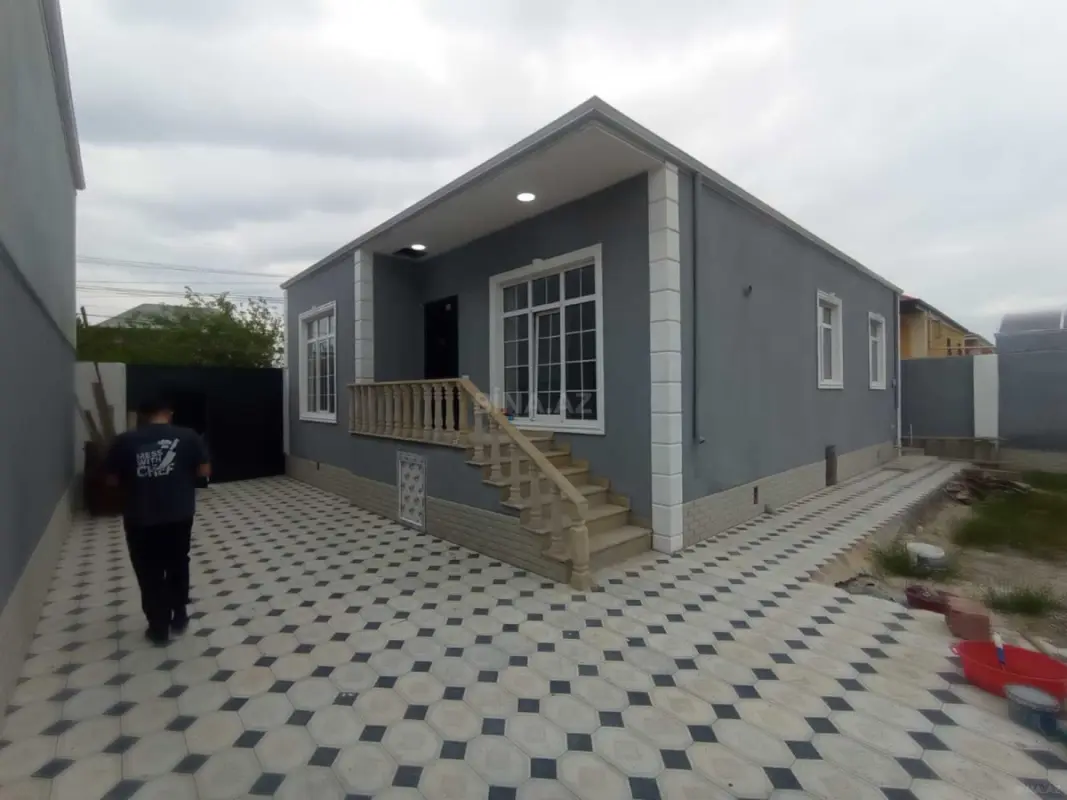 Satılır 4 otaqlı həyət evi 130 m²