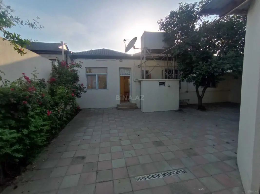 Satılır 4 otaqlı həyət evi 140 m²