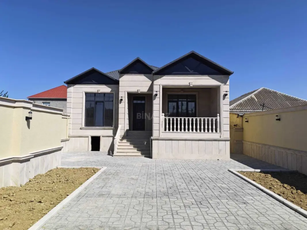 Satılır 4 otaqlı həyət evi 130 m²