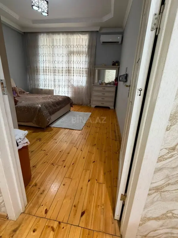 Satılır 1 otaqlı mənzil 52 m²