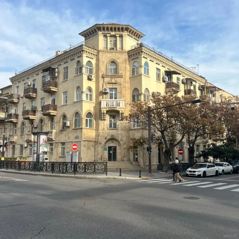 Satılır 1 otaqlı mənzil 42 m²