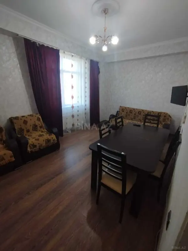 Kirayə verilir 2 otaqlı mənzil 65 m²
