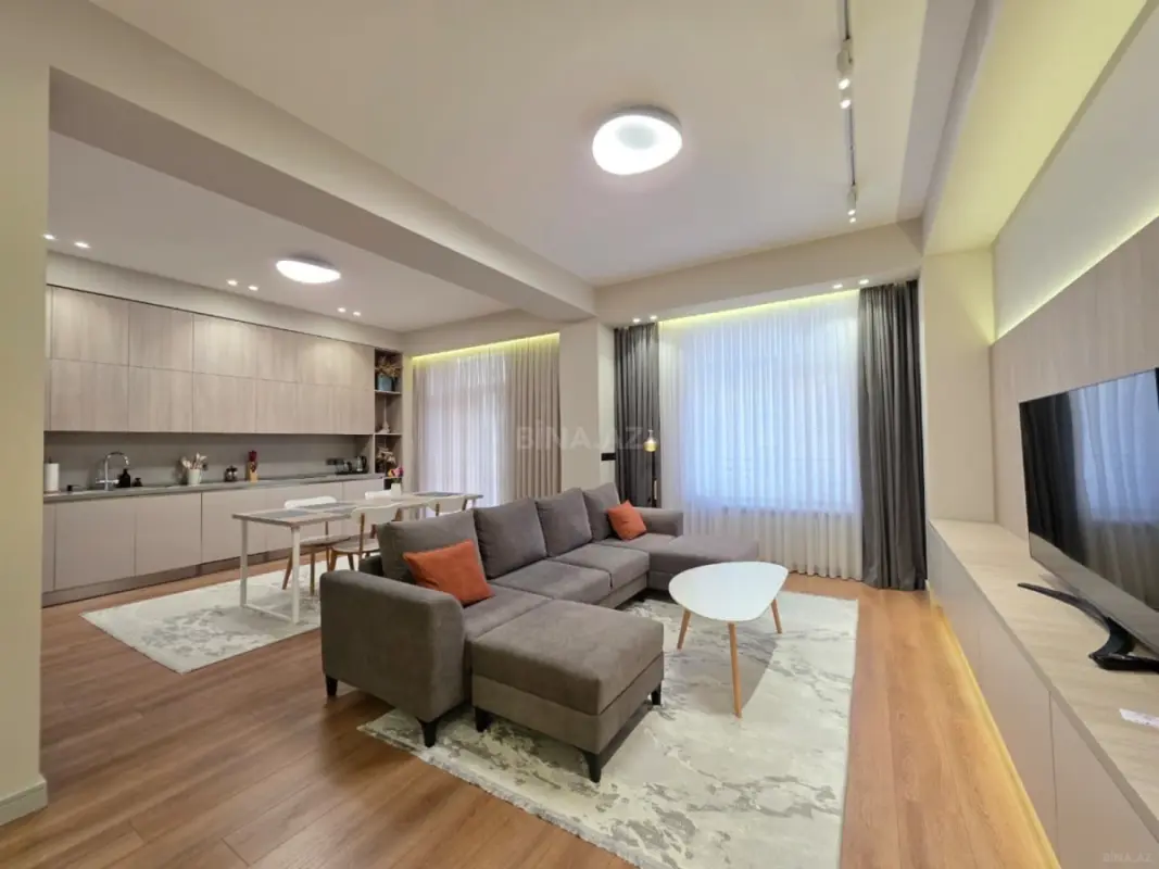 Kirayə verilir 3 otaqlı mənzil 130 m²