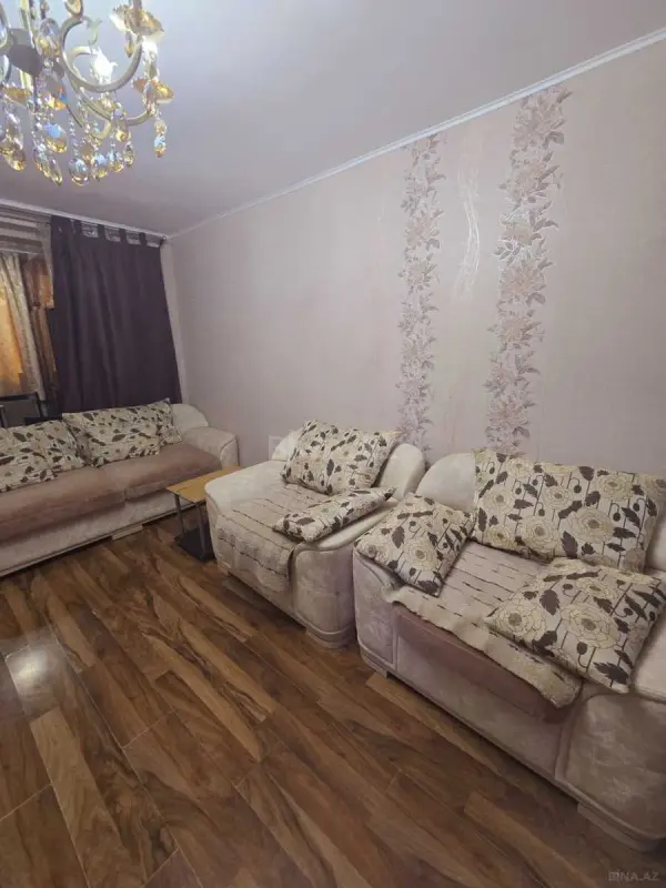 Kirayə verilir 4 otaqlı mənzil 75 m²