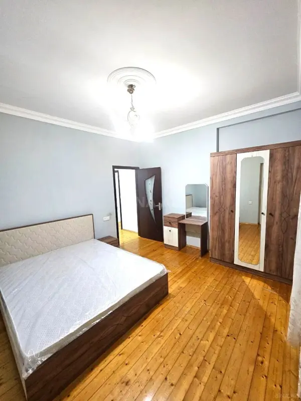 Kirayə verilir 3 otaqlı mənzil 100 m²