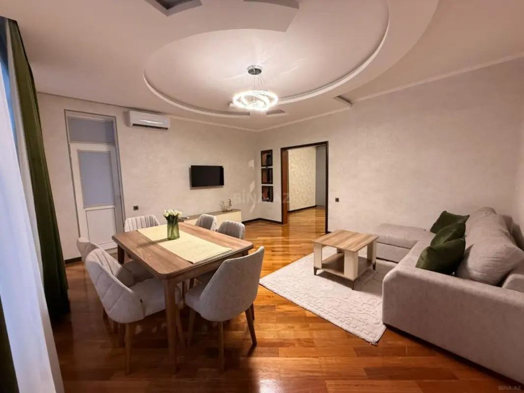 Kirayə verilir 2 otaqlı mənzil 100 m²