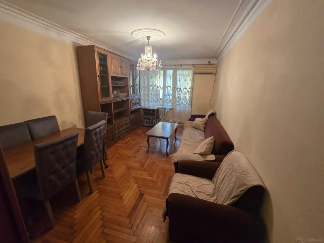 Kirayə verilir 2 otaqlı mənzil 75 m²