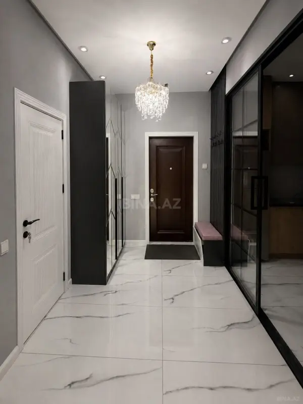 Satılır 2 otaqlı mənzil 68 m²