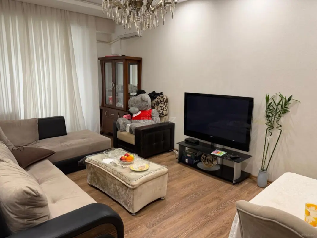 Satılır 3 otaqlı mənzil 82 m²