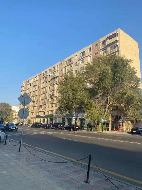 Satılır 3 otaqlı mənzil 100 m²