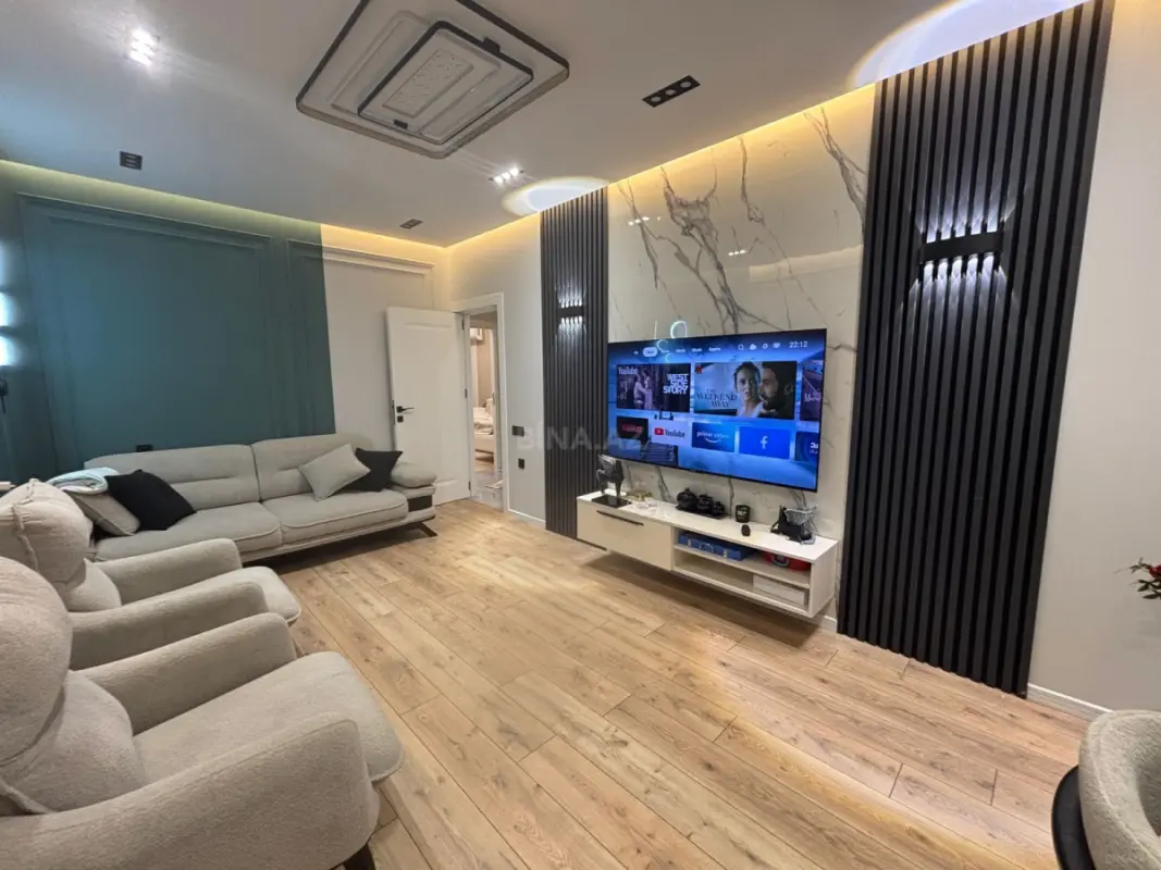 Kirayə verilir 4 otaqlı mənzil 150 m²