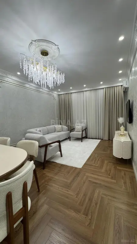 Satılır 3 otaqlı mənzil 107 m²