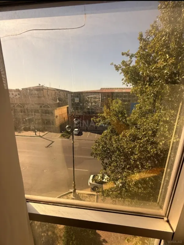Kirayə verilir 4 otaqlı mənzil 100 m²