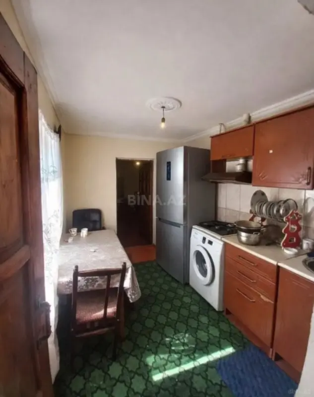 Satılır 5 otaqlı həyət evi 100 m²