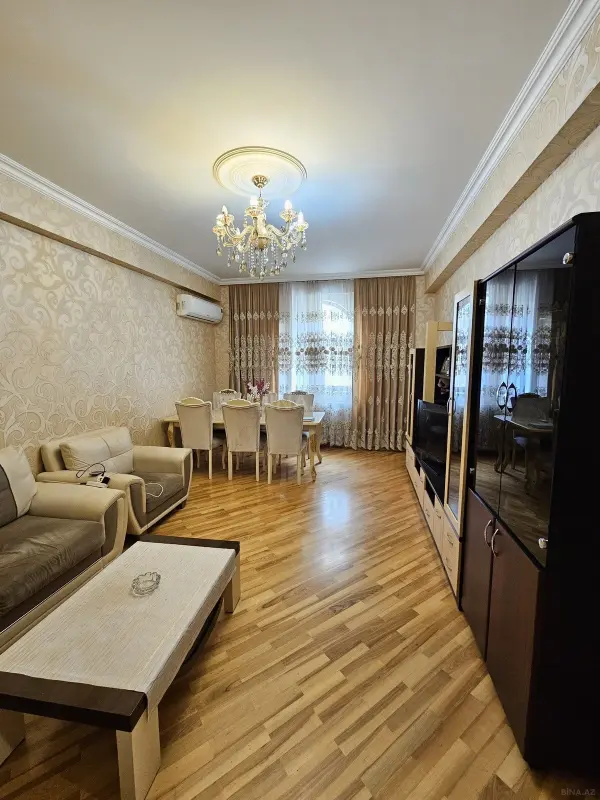 Satılır 2 otaqlı mənzil 76 m²