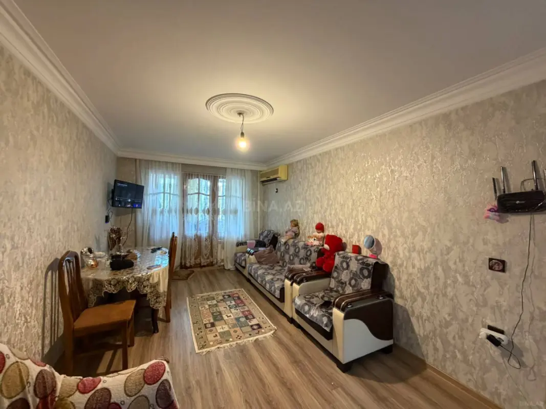 Satılır 2 otaqlı mənzil 57 m²