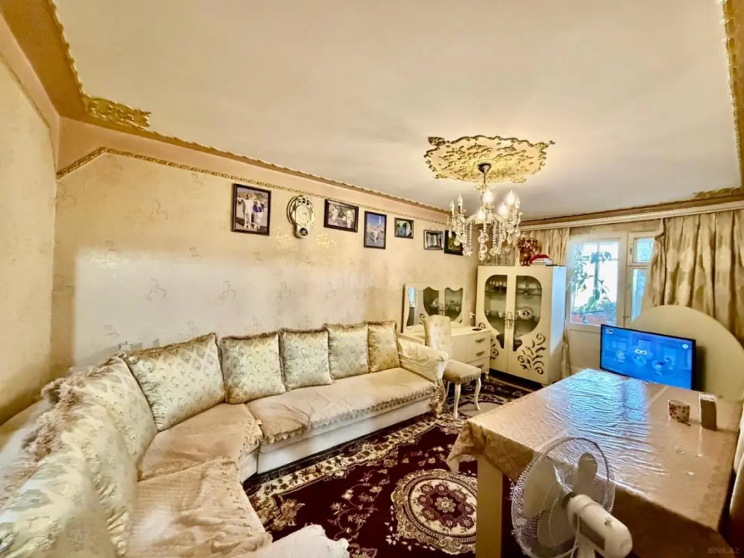 Satılır 4 otaqlı mənzil 100 m²