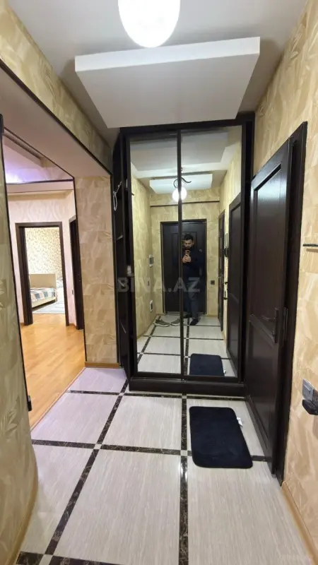 Satılır 4 otaqlı mənzil 104 m²