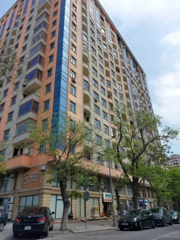 Kirayə verilir 2 otaqlı mənzil 110 m²