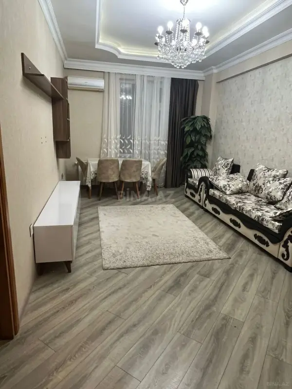 Kirayə verilir 2 otaqlı mənzil 55 m²
