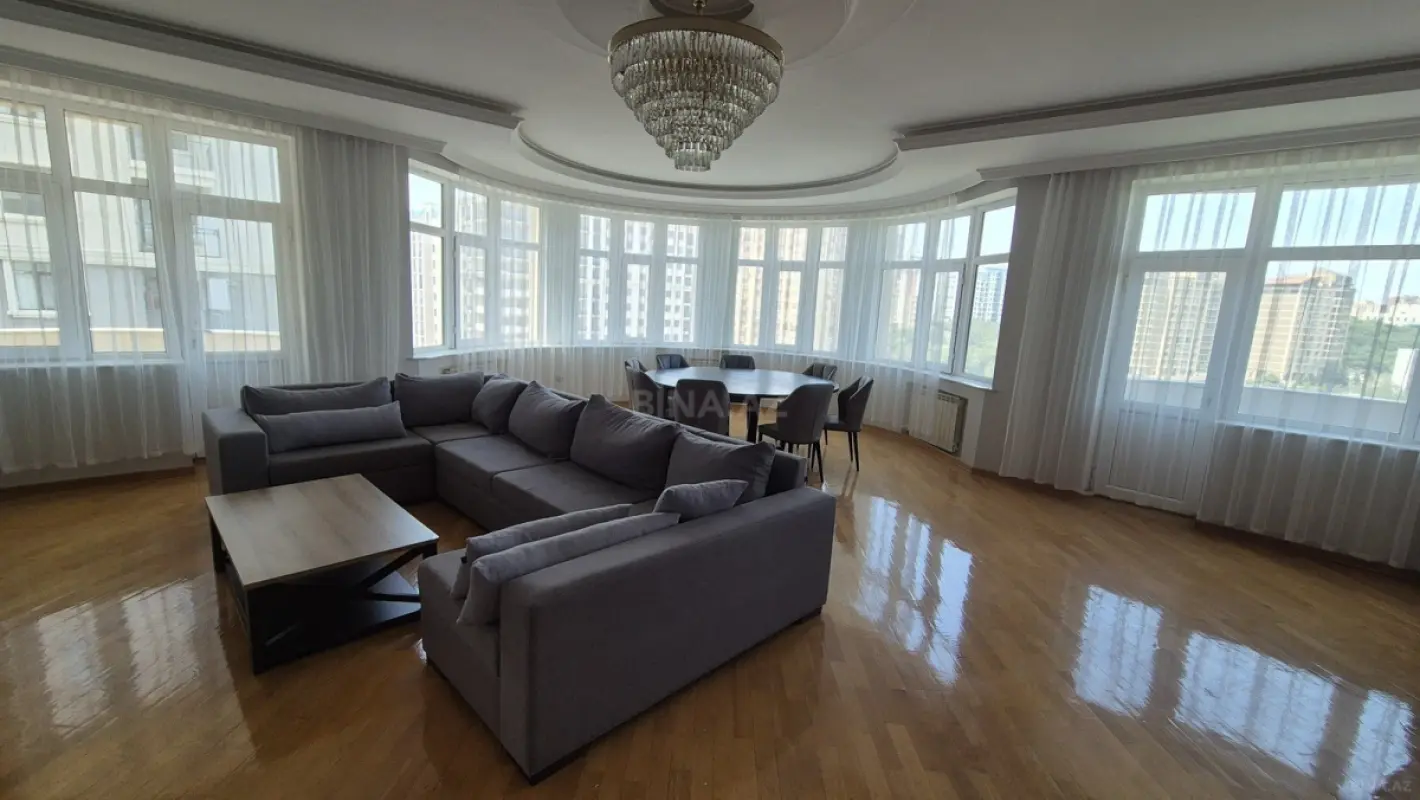Kirayə verilir 3 otaqlı mənzil 165 m²