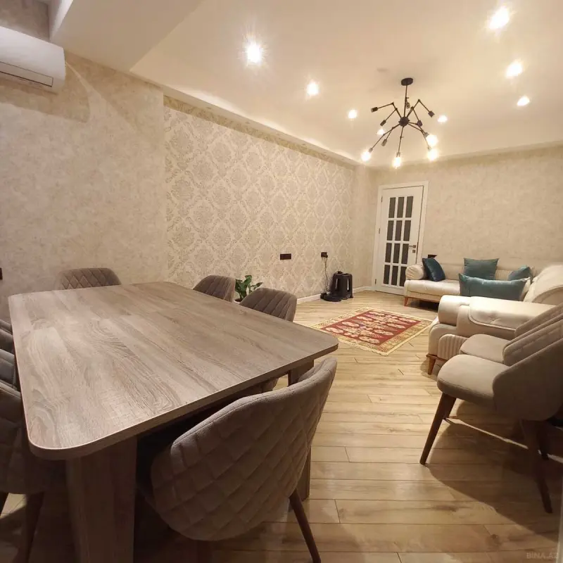Satılır 4 otaqlı mənzil 122 m²