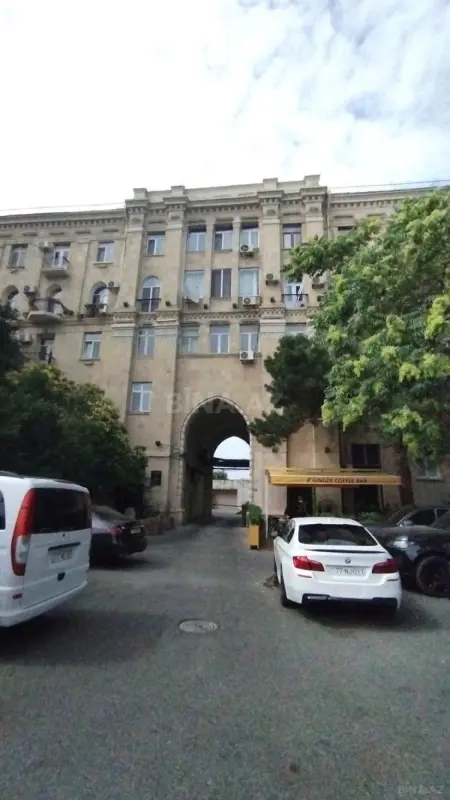 Satılır 3 otaqlı mənzil 75 m²