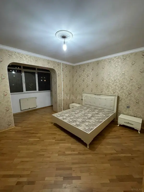 Kirayə verilir 3 otaqlı mənzil 200 m²