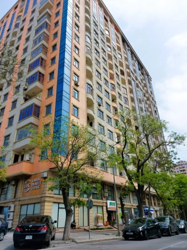 Kirayə verilir 2 otaqlı mənzil 110 m²