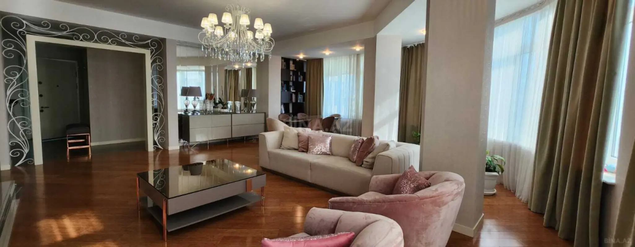 Kirayə verilir 3 otaqlı mənzil 155 m²