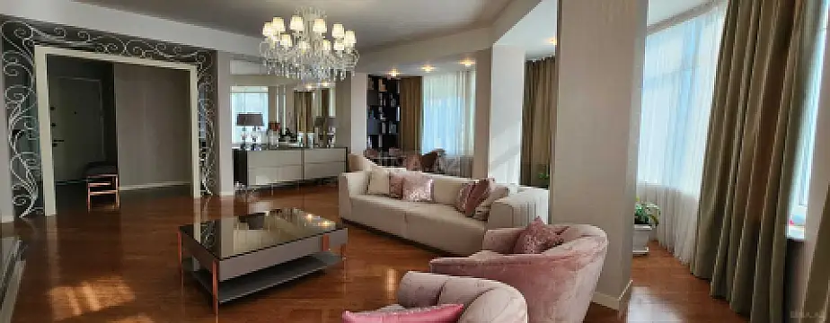 Kirayə verilir 3 otaqlı mənzil 155 m² — Bakı 3 otaq 155.00 m²