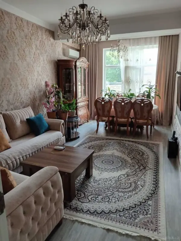 Satılır 3 otaqlı mənzil 118 m²