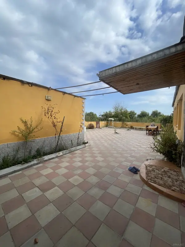 Satılır 6 otaqlı həyət evi 150 m²