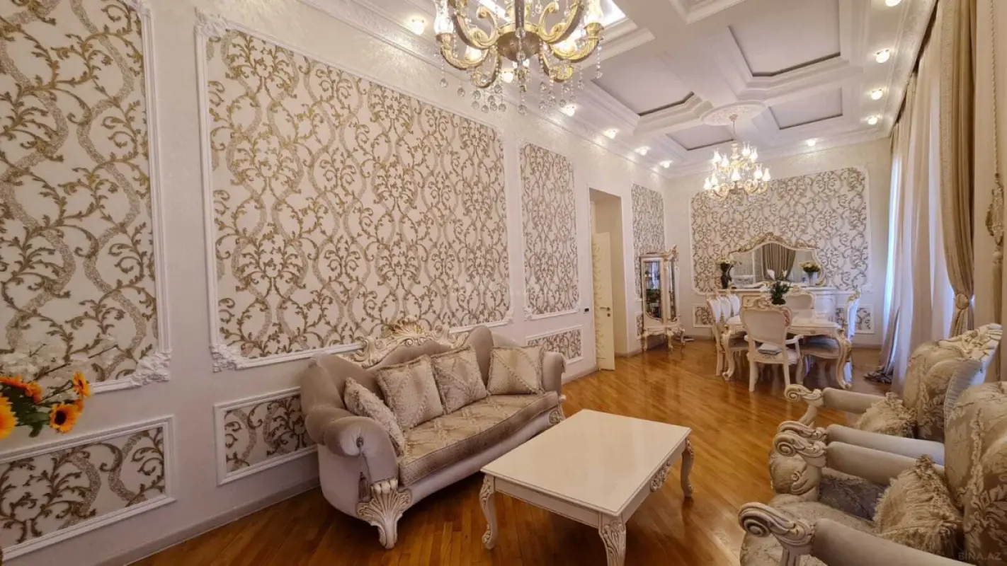 Satılır 3 otaqlı mənzil 110 m²