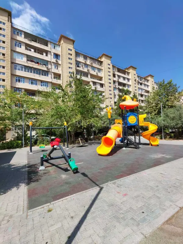 Satılır 2 otaqlı mənzil 60 m²