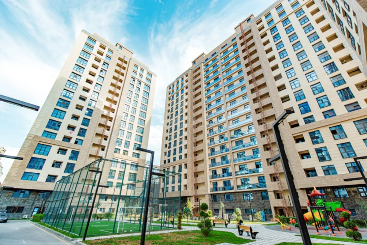 Satılır 3 otaqlı mənzil 127 m²