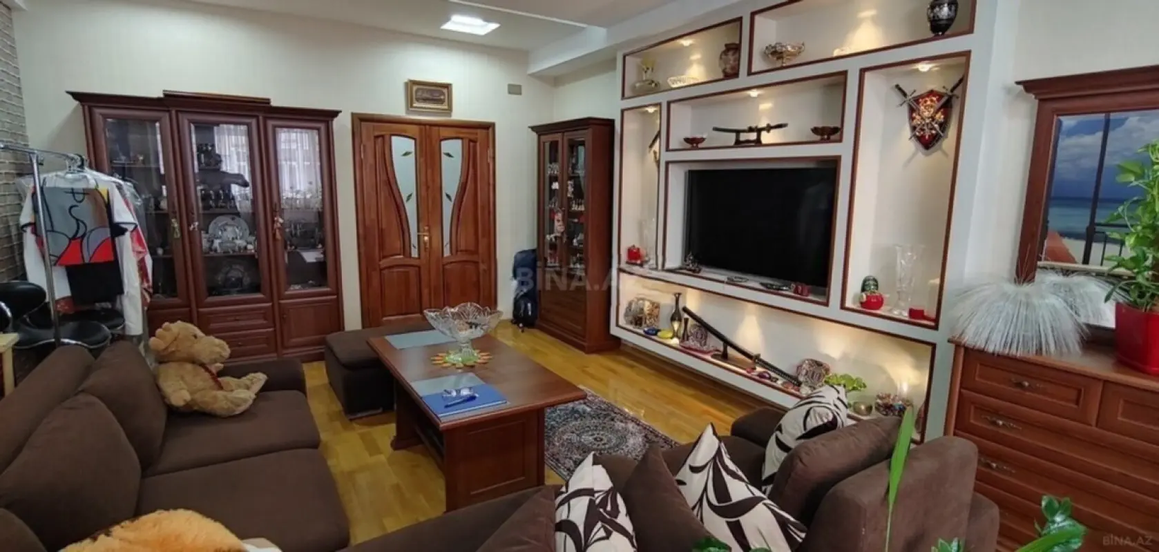 Satılır 3 otaqlı mənzil 102 m²