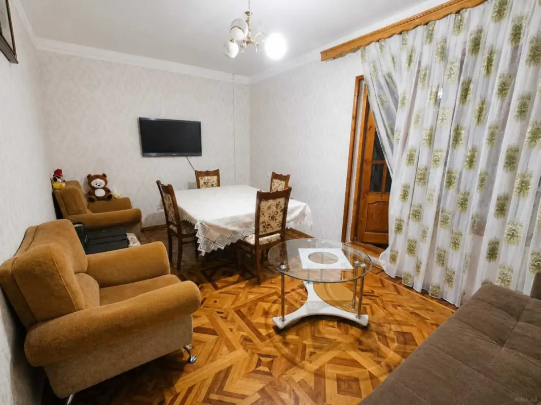 Satılır 2 otaqlı mənzil 60 m²
