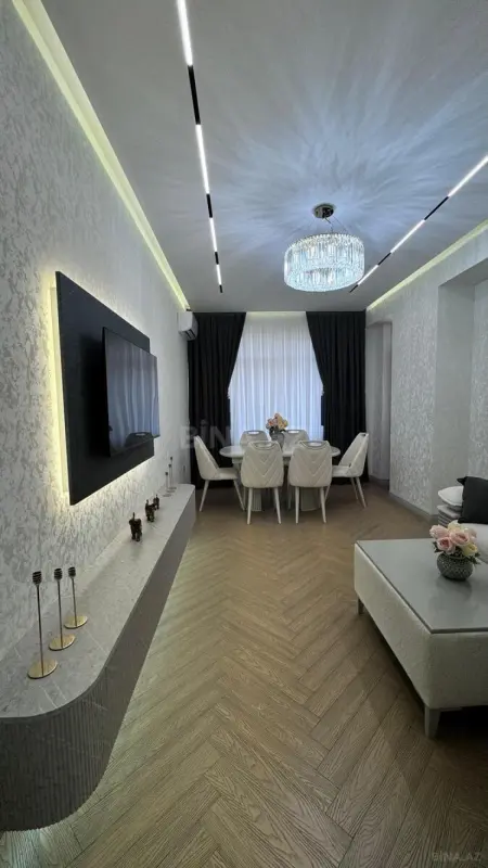 Satılır 3 otaqlı mənzil 108 m²