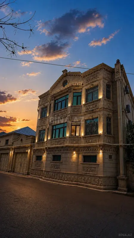 Satılır 10 otaqlı həyət evi 600 m²