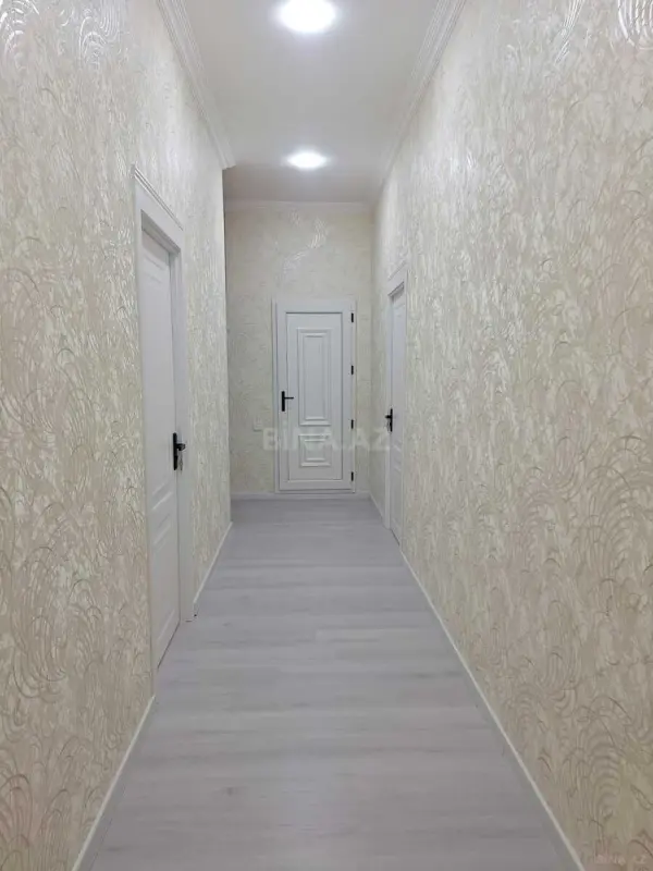 Satılır 2 otaqlı mənzil 74 m²