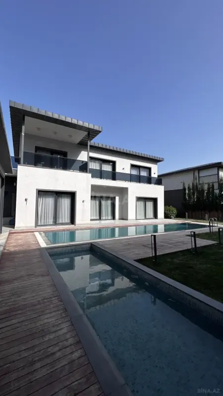 Kirayə verilir 6 otaqlı həyət evi 400 m²
